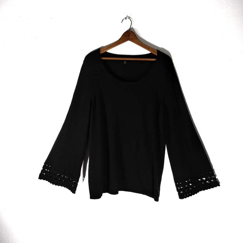 🔥 Roz & Ali Black sweater